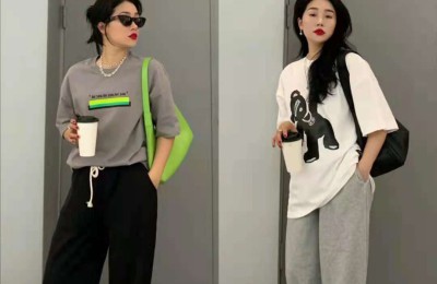 How to wear a T-shirt with a sense of fashion (an ordinary T-shirt becomes fashionable)