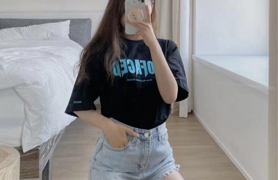 How to wear a T-shirt with shorts to look good (making you fashionable, slim and relaxed and beautiful to passers-by)