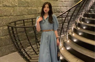 How to match a loose T-shirt to look good on the lower body (an expert’s dress-wearing demonstration)