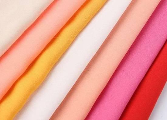 What are the types of polyester fabrics? Will they cause holes?  Ball?